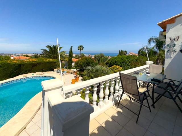 Chalet en venta en Dénia, El Montgó. Vistas de ensueño en un entorno residencial consolidado. Chalets.