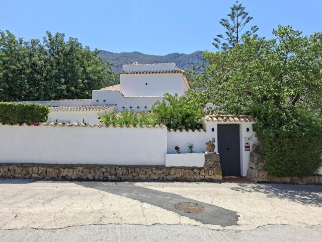 Chalet en venta en Dénia, El Montgó. Zona santa lucia área residencia cerca de Denia. Chalets.