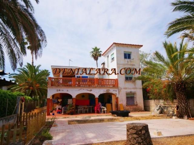 Chalet en venta en Denia, Las marinas