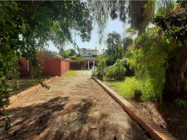 Chalet en venta en Dénia, Las Rotas Les Rotes. CHALET EN VENTA EN DENIA A 100 METROS DE LA PLAYA. Chalets.