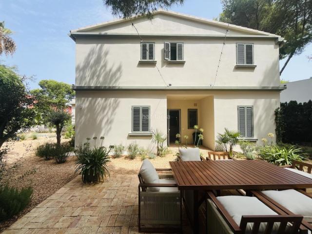 Chalet en venta en Dénia, Las Rotas Les Rotes. Chalets.
