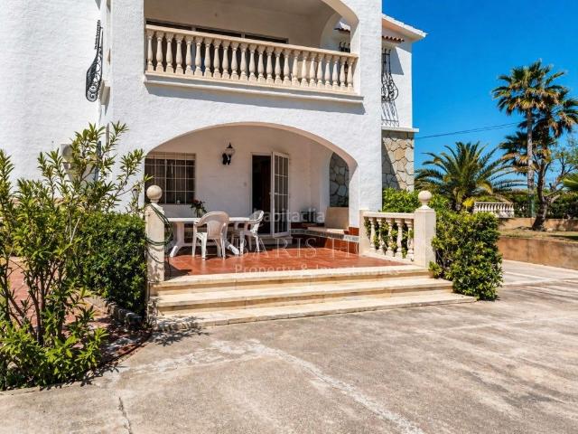 Chalet en venta en Dénia, Les Bassetes El Marjal. CHALET EN PRIMERA LINEA EN DENIA. Chalets.