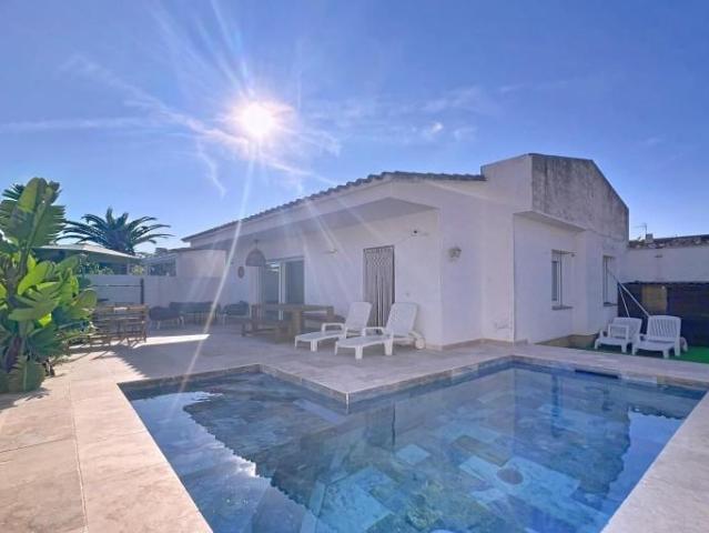 Chalet en venta en Empuriabrava, Alberes