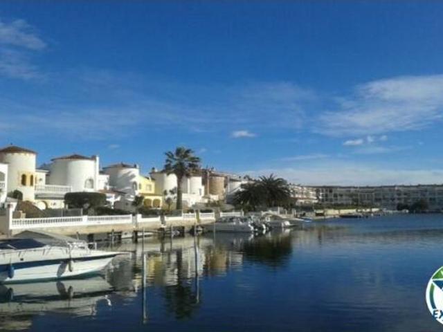 Chalet en Venta en Empuriabrava, Girona