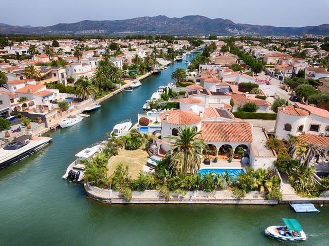 Chalet en venta en Empuriabrava, Girona Costa Brava