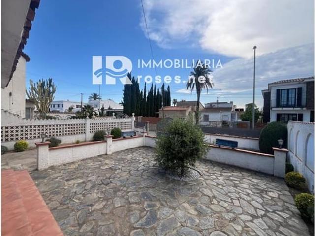 Chalet en venta en Empuriabrava, Girona Costa Brava