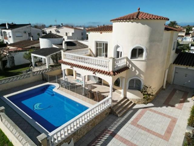 Chalet en venta en Empuriabrava, Empuriabrava Requesens