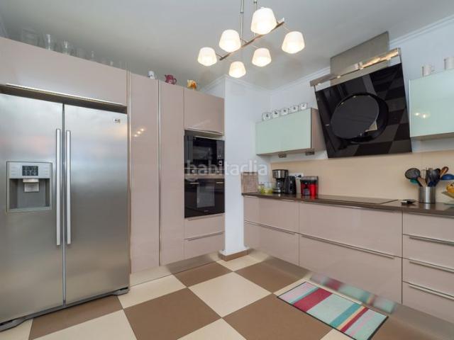 Chalet en venta en Empuriabrava, Peni Costa Brava. Magnífica villa de tres dormitorios en una zona residencial tranquila. Chalets.