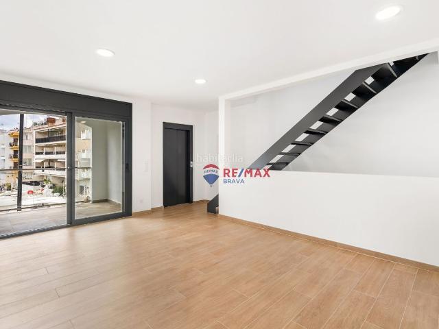 Chalet en venta en Empuriabrava, Salins Cavall de Mar Costa Brava. Propiedad premium para navegantes con amarre de 14x4,5 en la mejor zona de Empuriabrava. Chalets.