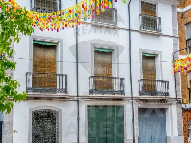 Chalet en venta en Enguera. Casa Colonial en Enguera ? Gran Oportunidad de Inversión. Chalets.