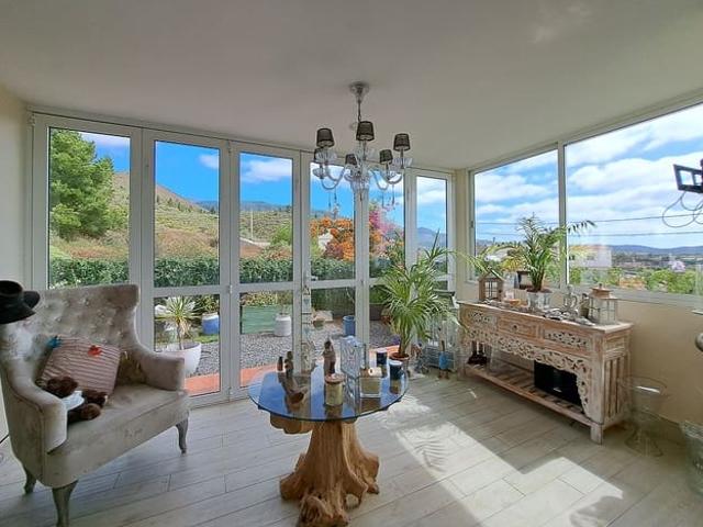 Chalet en venta en El Fronton, Tenerife