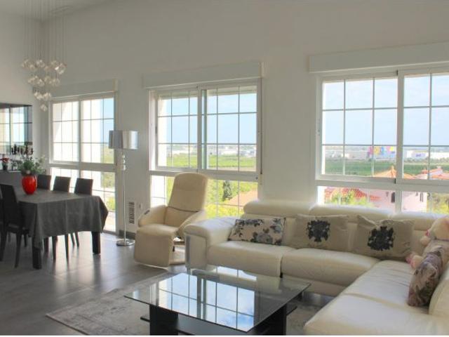Chalet en Venta en El Olivar, Valencia