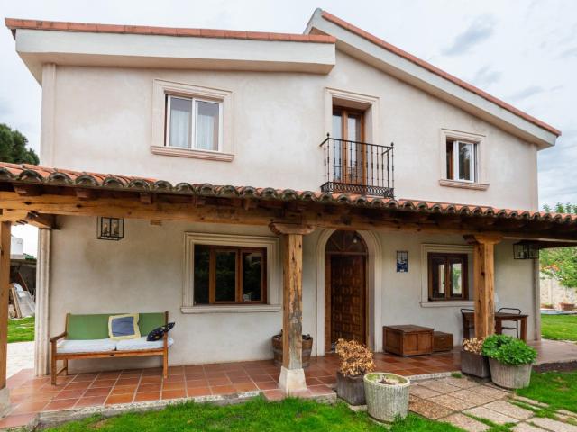 CHALET EN VENTA EN EL PINAR