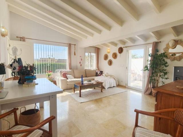 Chalet en venta en El Tesoro Chalet de una sola planta con 3. 77m² Moraira