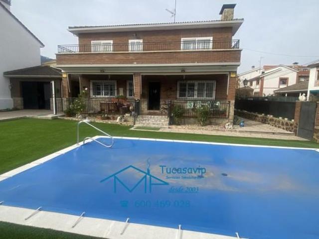 Chalet en venta en El Tiemblo