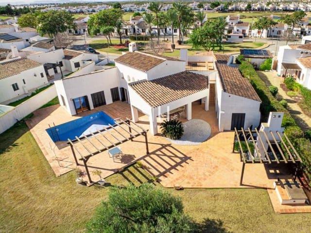 Chalet en venta en El Valle Golf Resort, Murcia