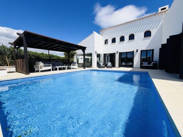 Chalet en venta en El Valle Golf Resort, Murcia