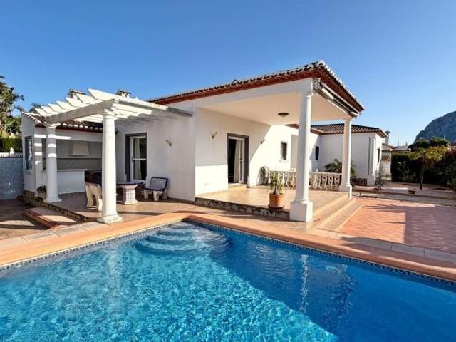 Chalet en venta en El Verger
