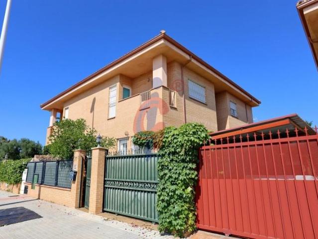 Chalet en venta en Elche