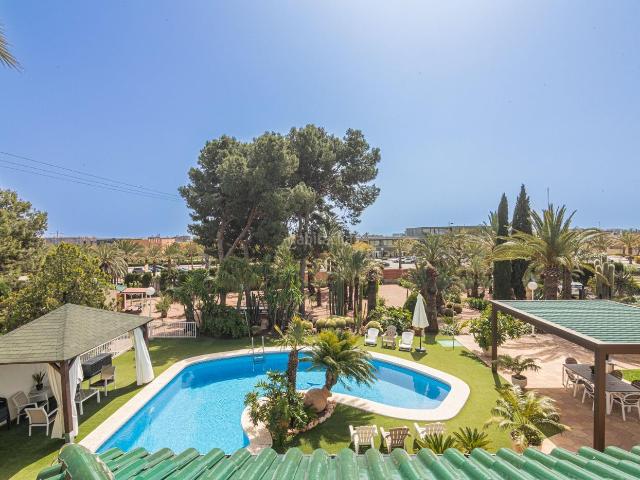 Chalet en venta en Elche Elx, Campus Universitari Miguel Hernández. Casa o chalet independiente a la venta en Partida Altabix, Universidad, La Galia, Elche Elx, Alicante Alacant. Chalets Elche.