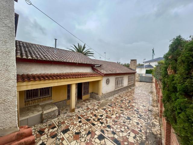 Chalet en venta en Elche Elx, Ciutat Jardí Torreta Verdí. Fantástico chalet en zona Ciudad Jardín. Chalets Elche.