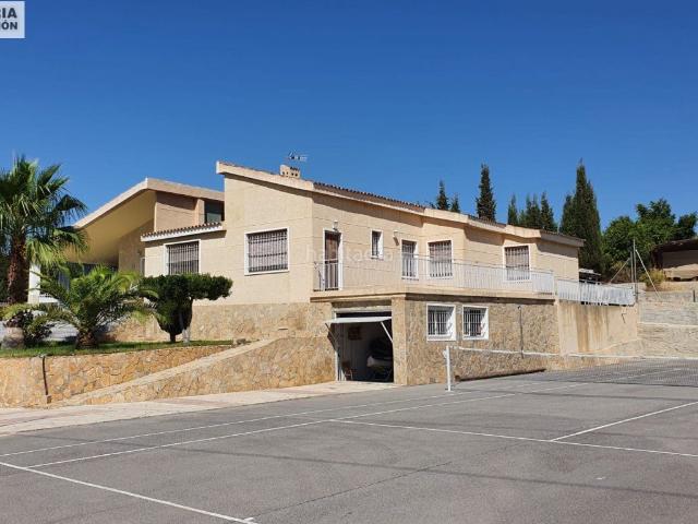Chalet en venta en Elche Elx, El Altet. Chalet Elche cerca de la población. Chalets Elche.