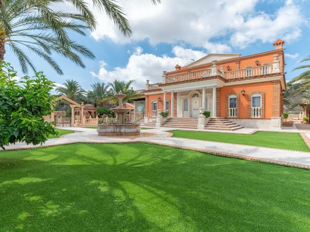 Chalet en venta en Elche Elx, Jubalcoi. UNA JOYA MEDITERRÁNEA EN LA COSTA BLANCA EXCLUSIVA VILLA DE LUJO ENTRE ALICANTE Y MURCIA. Chalets Elche.