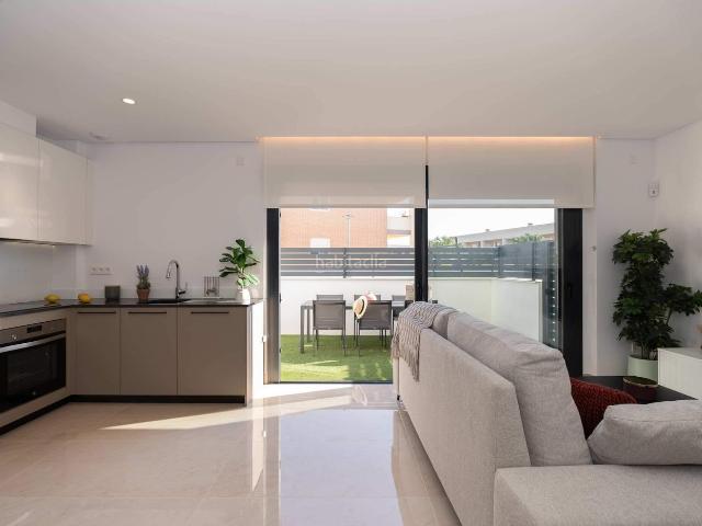 Chalet en venta en Elche Elx, La Marina. ADOSADOS EN EL PINET LA MARINA ELCHE ALICANTE. Chalets Elche.