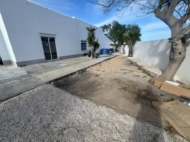 Chalet en venta en Elche Elx, La Marina. Chalet Moderno en La Marina de Elche Oportunidad Única. Chalets Elche.