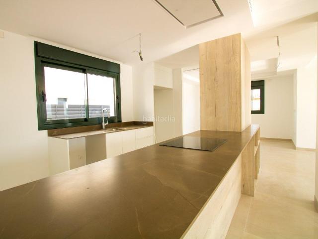 Chalet en venta en Elche Elx, La Marina. LA VIDA EN UN ENCLAVE ÚNICO. Chalets Elche.