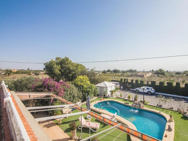 Chalet en venta en Elche Elx, La Algoda Matola Llano de San José. Chalets Elche.