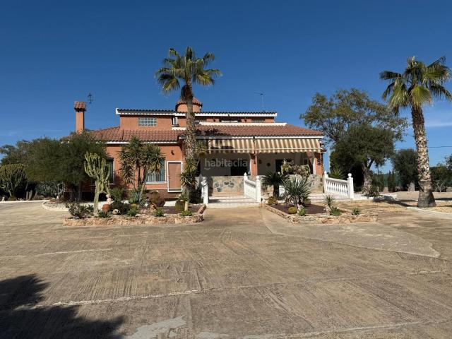 Chalet en venta en Elche Elx, La Algoda Matola Llano de San José. Espectacular Chalet mediterraneo en Peña las Aguilas Elche. Chalets Elche.
