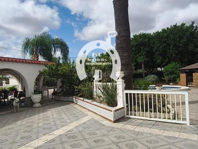 Chalet en venta en Elche Elx, La Foia Daimés Asprella. Casa Chalet independiente en venta en Partida Daimes, La Hoya. Chalets Elche.
