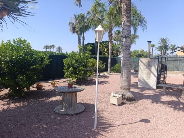 Chalet en venta en Elche Elx, La Foia Daimés Asprella. 3 Viviendas Unifamiliares en una Parcela. Chalets Elche.