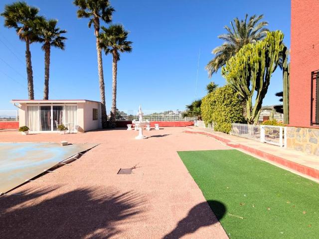 Chalet en venta en Elche Elx, Peña de las Águilas. ESPECTACULAR CHALET CON TODO LO QUE SUEÑAS EN PEÑA DE LAS ÁGUILAS!. Chalets Elche.