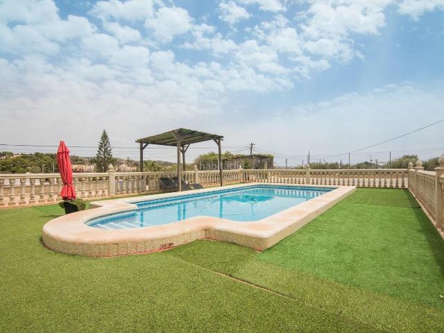 Chalet en venta en Elche Elx, Peña de las Águilas. GRAN CHALET CON NAVE JUNTO A ITV Y 5 MINUTOS DE ELCHE. Chalets Elche.