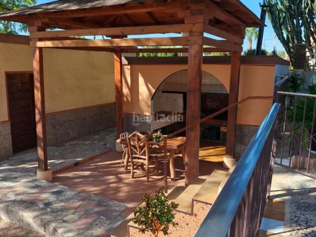 Chalet en venta en Elche Elx, Peña de las Águilas. Hermoso chalet con piscina en Peña las Aguilas, Elche. Chalets Elche.