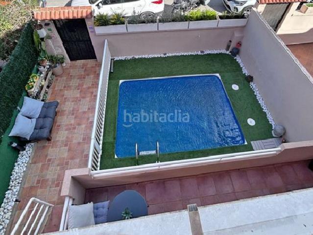Chalet en venta en Elche Elx, Valverde. !CDATAChalet Adosado en Elche! 171m con Piscina Privada, Sótano de Lujo, 4 Hab y Jardín de 150m con Barbacoa. Chalets Elche.