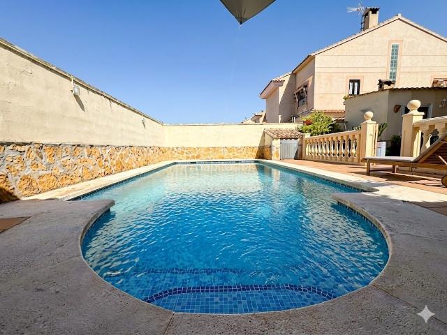 Chalet en venta en Eliana l´, El Carme Sant Agustí Bonavista. Se vende La Eliana magnifico chalet urb las tablas. Chalets Eliana.