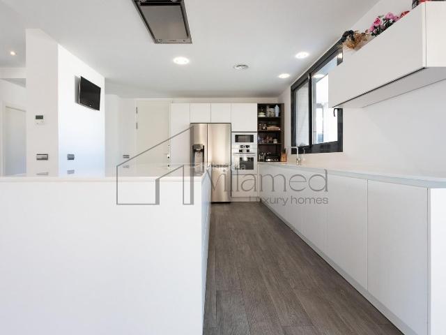 Chalet en venta en Eliana l´, Montealegre. Chalets Eliana.