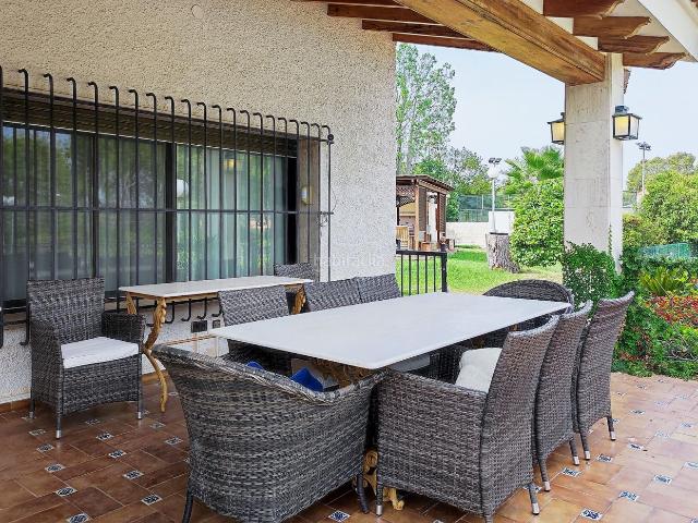 Chalet en venta en Eliana l´, Montealegre. Imagina. Vivir rodeado de naturaleza, mucha luz y calma Haz realidad tu sueño!. Chalets Eliana.