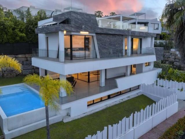 Chalet en venta en Estepona, Estepona