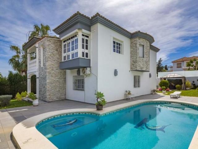 Chalet en venta en Estepona, Estepona
