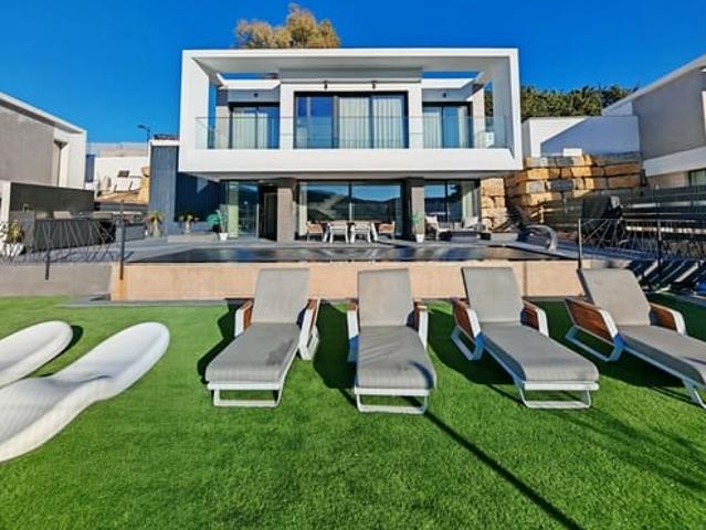 Chalet en venta en Estepona, Málaga Costa del Sol