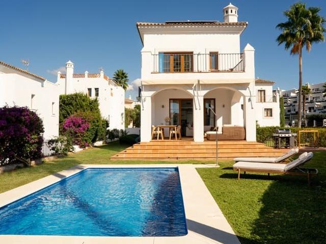 Chalet en venta en Estepona, Málaga Costa del Sol