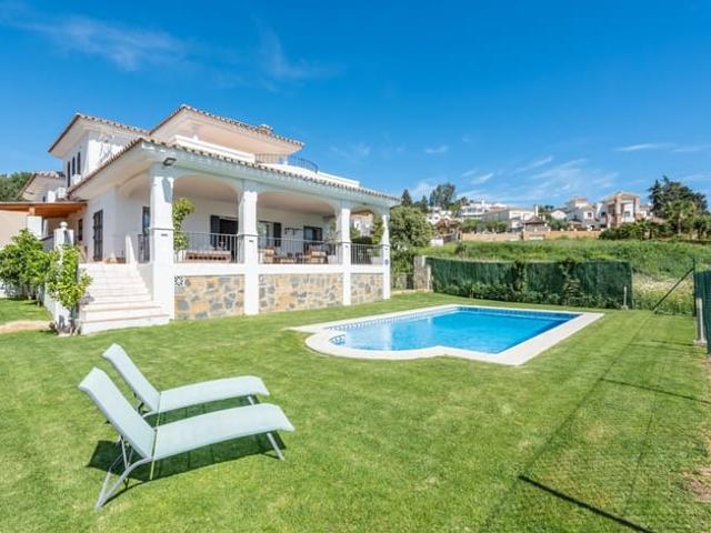 Chalet en venta en Estepona, Málaga Costa del Sol