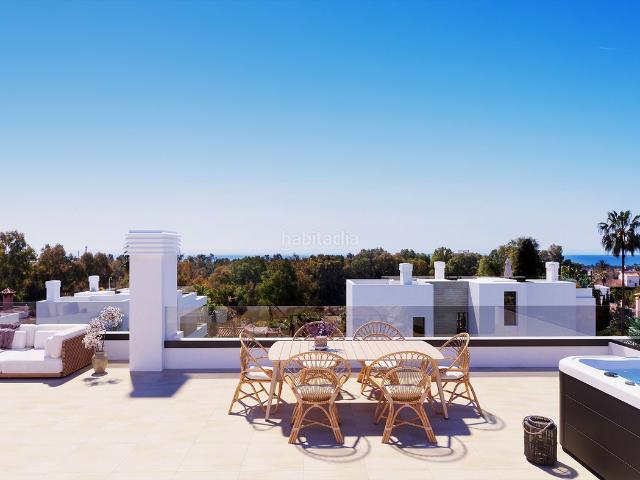 Chalet en venta en Estepona, Nueva Atalaya. Chalets.