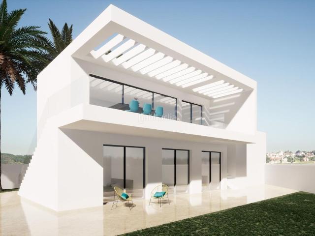 Chalet en venta en Estepona, Valle Romano Golf. Villa de 3 dormitorios y 2 baños con Vistas al Mar en Valle Romano, Estepona. Chalets.