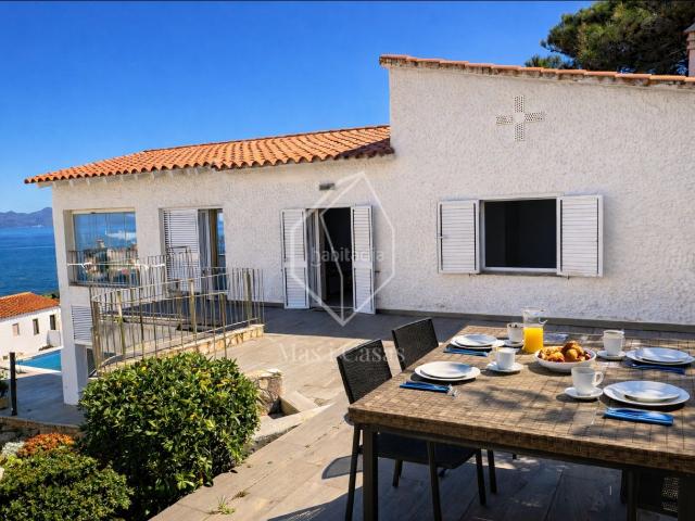 Chalet en venta en Escala L´, Montgó Costa Brava. VIL·LA PUNTA MONTGÓ. Chalets Escala.