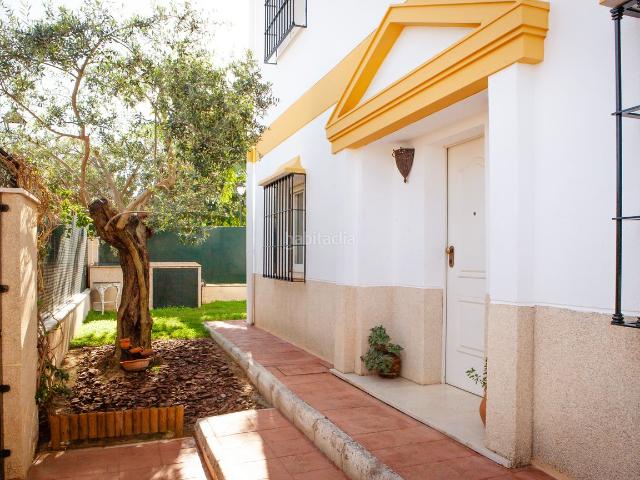 Chalet en venta en Espartinas, Loreto. Chalets.